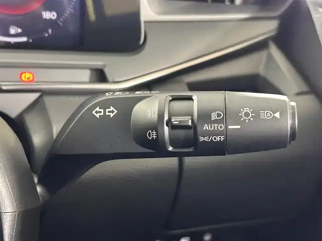 日産 オーラ ニスモ 佐賀県 2022(令4)年 0.5万km ブリリアントホワイトパール 純正9インチナビ/フルセグTV/Bluetooth/Applecarplay/Androidauto/全方位カメラ/衝突被害軽減システム/デジタルインナールームミラー/置くだけ充電/プロパイロット/レーダークルーズコントロール/レーンアシスト/ブラインドスポットモニター/クリアランスソナー/電子パーキング/ブレーキホールド/オートライト/オートマチックハイビーム/純正前後ドライブレコーダー/LEDヘッドライト/LEDフォグライト/運転席・助手席シートヒーター/ISOFIX対応シート/純正17インチアルミホイール/純正フロアマット/スマートキー