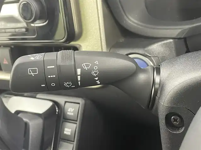 トヨタ シエンタ ハイブリッド Z 埼玉県 2024(令6)年 2.8万km ベージュ 禁煙車　純正１０．５型ナビ　フルセグＴＶ　全方位カメラ　シートヒーター　ＥＴＣ　前後ドライブレコーダー　ＬＥＤヘッドライト　スマートルームミラー　追従走行　Ｂｌｕｅｔｏｏｔｈ　衝突被害軽減　スペアキー