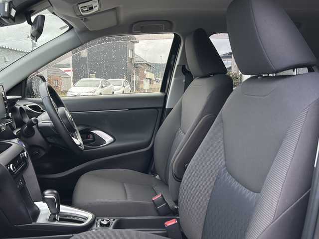 トヨタ ヤリスクロス ハイブリッド G 秋田県 2020(令2)年 7.7万km ブラックマイカ 純正ディスプレイオーディオ/純正BT、TV/純正18インチAW/TDRGRスポーツマフラー/バックカメラ、全周囲カメラ/前後コーナーセンサー/前後ドライブレコーダー/４WD/ETC/スペアキー/保証書、取説