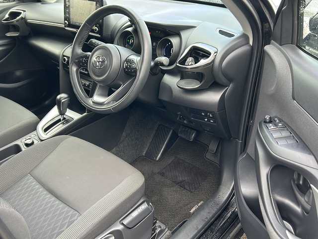 トヨタ ヤリスクロス ハイブリッド G 秋田県 2020(令2)年 7.7万km ブラックマイカ 純正ディスプレイオーディオ/純正BT、TV/純正18インチAW/TDRGRスポーツマフラー/バックカメラ、全周囲カメラ/前後コーナーセンサー/前後ドライブレコーダー/４WD/ETC/スペアキー/保証書、取説