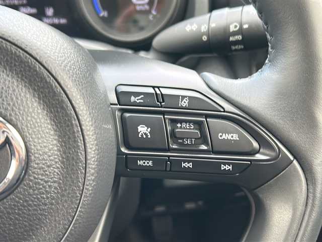 トヨタ ヤリスクロス ハイブリッド G 秋田県 2020(令2)年 7.7万km ブラックマイカ 純正ディスプレイオーディオ/純正BT、TV/純正18インチAW/TDRGRスポーツマフラー/バックカメラ、全周囲カメラ/前後コーナーセンサー/前後ドライブレコーダー/４WD/ETC/スペアキー/保証書、取説