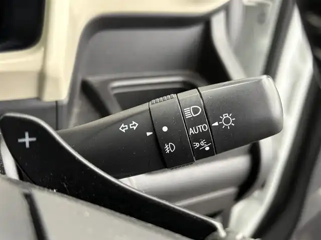 スズキ クロスビー HYBRID MZ 大分県 2021(令3)年 7.7万km ピュアホワイトパール/ブラック2トーンルーフ ・純正ナビ(CD/DVD/BT/SD/USB)/・全方位カメラ/・フルセグテレビ/・衝突軽減ブレーキ/・前後ドライブレコーダー/・ETC/・前席シートヒーター/・コーナーセンサー/・ステアリングリモコン/・クルーズコントロール/・パドルシフト/・純正アルミホイール/・スマートキー/・プッシュスタートボタン