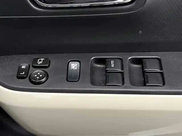 スズキ クロスビー HYBRID MZ 大分県 2021(令3)年 7.7万km ピュアホワイトパール/ブラック2トーンルーフ ・純正ナビ(CD/DVD/BT/SD/USB)/・全方位カメラ/・フルセグテレビ/・衝突軽減ブレーキ/・前後ドライブレコーダー/・ETC/・前席シートヒーター/・コーナーセンサー/・ステアリングリモコン/・クルーズコントロール/・パドルシフト/・純正アルミホイール/・スマートキー/・プッシュスタートボタン