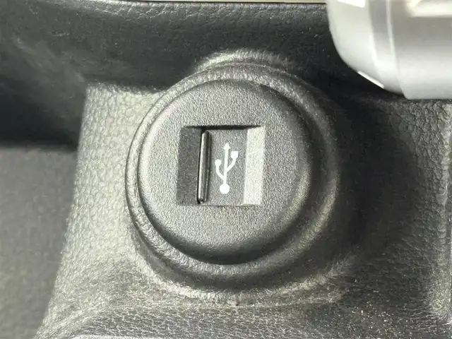 スズキ クロスビー HYBRID MZ 大分県 2021(令3)年 7.7万km ピュアホワイトパール/ブラック2トーンルーフ ・純正ナビ(CD/DVD/BT/SD/USB)/・全方位カメラ/・フルセグテレビ/・衝突軽減ブレーキ/・前後ドライブレコーダー/・ETC/・前席シートヒーター/・コーナーセンサー/・ステアリングリモコン/・クルーズコントロール/・パドルシフト/・純正アルミホイール/・スマートキー/・プッシュスタートボタン