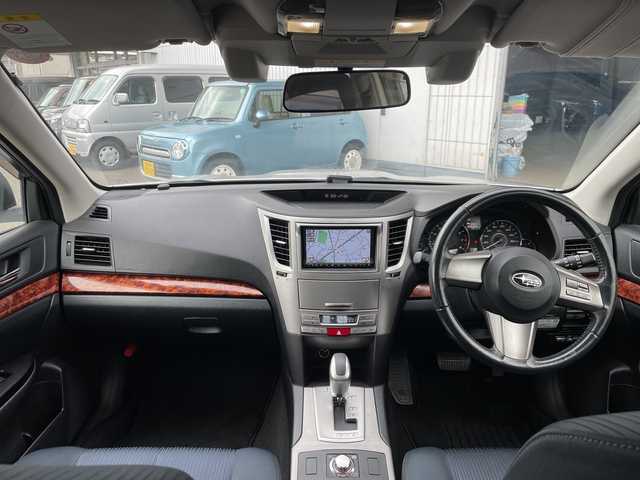 スバル レガシィ Ｂ４ 2．5GTアイサイト 神奈川県 2011(平23)年 9.7万km アイスシルバーメタリック 純正ナビ（フルセグTV/AM/FM/DISC/BT/USB）/レーダークルーズコントロール/パドルシフト/前席パワーシート/電動パーキング/プッシュスタート/ETC/オートライト/電動格納ミラー/アイサイト