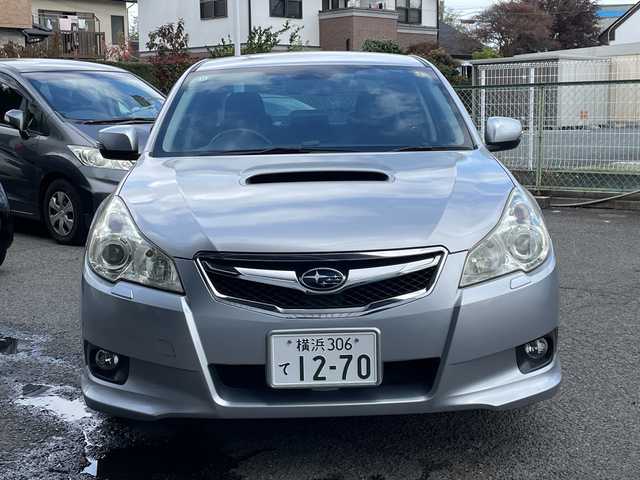 スバル レガシィ Ｂ４ 2．5GTアイサイト 神奈川県 2011(平23)年 9.7万km アイスシルバーメタリック 純正ナビ（フルセグTV/AM/FM/DISC/BT/USB）/レーダークルーズコントロール/パドルシフト/前席パワーシート/電動パーキング/プッシュスタート/ETC/オートライト/電動格納ミラー/アイサイト
