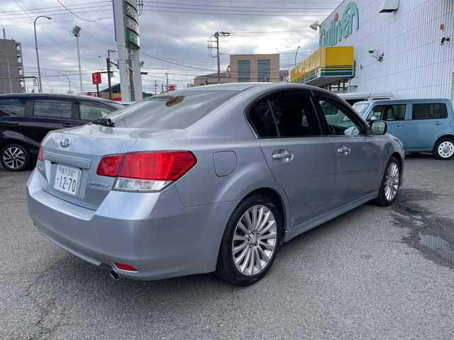 スバル レガシィ Ｂ４ 2．5GTアイサイト 神奈川県 2011(平23)年 9.7万km アイスシルバーメタリック 純正ナビ（フルセグTV/AM/FM/DISC/BT/USB）/レーダークルーズコントロール/パドルシフト/前席パワーシート/電動パーキング/プッシュスタート/ETC/オートライト/電動格納ミラー/アイサイト