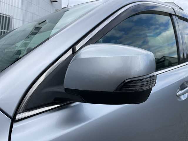 スバル レガシィ Ｂ４ 2．5GTアイサイト 神奈川県 2011(平23)年 9.7万km アイスシルバーメタリック 純正ナビ（フルセグTV/AM/FM/DISC/BT/USB）/レーダークルーズコントロール/パドルシフト/前席パワーシート/電動パーキング/プッシュスタート/ETC/オートライト/電動格納ミラー/アイサイト