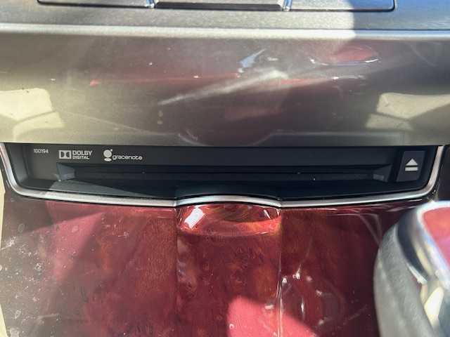 トヨタ クラウン マジェスタ Fバージョン 宮城県 2015(平27)年 8.9万km ホワイトパールクリスタルシャイン 登録時走行距離88104km/全席パワーシート/全席シートヒーター/クリアランスソナー/レーダークルーズコントロール/オートライト/オートライトハイビーム/ステアリングリモコン/エアシート（D＋N）/プッシュスタート/スマートキー/プリクラッシュセーフティ/横滑り防止機能/メモリーシート/社外ドライブレコーダー前後/純正ETC/バックカメラ/純正ナビ フルセグ/TV・AM/FM・CD/DVD・HDD・BT/LEDヘッドライト/フォグランプ/コーナーセンサー前後/純正アルミホイール/ドアバイザー/電動格納ミラー/純正フロアマット