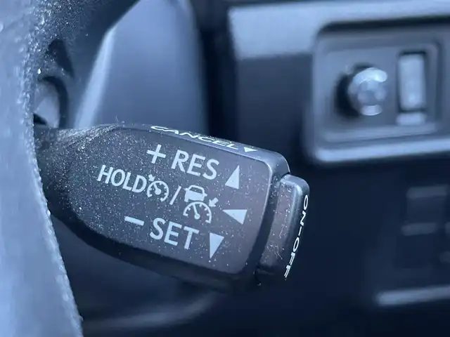 トヨタ ランドクルーザー プラド TX-L 70thアニバーサリーLTD 東京都 2022(令4)年 2.3万km ホワイトパールクリスタルシャイン 7人乗り/サンルーフ/純正メーカーOPナビ/パノラミックビューモニター/本革シート　（パワーシート）/シートヒーター / ベンチレーション/3列目電動格納シート/ビルトインETC 2.0/LEDヘッドライト/フォグ/セーフティセンス/・プリクラッシュセーフティ/・レーントレーシングアシスト/・オートハイビーム/・レーダークルーズコントロール/・ブラインドスポットモニタ/純正18インチーフ/純正メーカーOPナビ/パノラミックビューモニター/本革シート　（パワーシート）/シートヒーター / ベンチレーション/3列目電動格納シート/ビルトインETC 2.0/LEDヘッドライト/フォグ/セーフティセンス/・プリクラッシュセーフティ/・レーントレーシングアシスト/・オートハイビーム/・レーダークルーズコントロール/・ブラインドスポットモニタ/純正18インチAW/ルーフレール