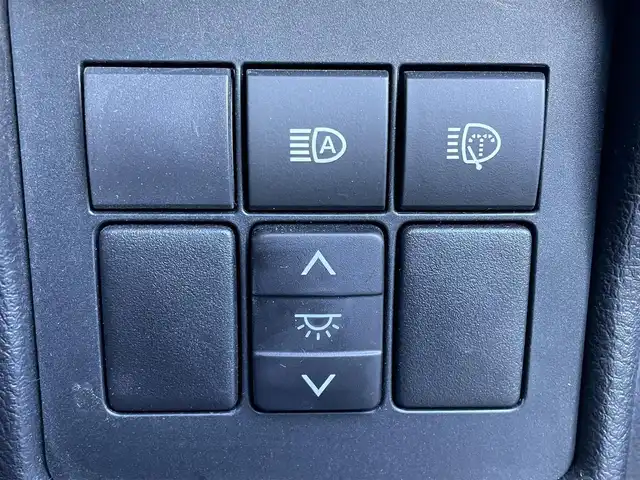 トヨタ ランドクルーザー プラド TX-L 70thアニバーサリーLTD 東京都 2022(令4)年 2.3万km ホワイトパールクリスタルシャイン 7人乗り/サンルーフ/純正メーカーOPナビ/パノラミックビューモニター/本革シート　（パワーシート）/シートヒーター / ベンチレーション/3列目電動格納シート/ビルトインETC 2.0/LEDヘッドライト/フォグ/セーフティセンス/・プリクラッシュセーフティ/・レーントレーシングアシスト/・オートハイビーム/・レーダークルーズコントロール/・ブラインドスポットモニタ/純正18インチーフ/純正メーカーOPナビ/パノラミックビューモニター/本革シート　（パワーシート）/シートヒーター / ベンチレーション/3列目電動格納シート/ビルトインETC 2.0/LEDヘッドライト/フォグ/セーフティセンス/・プリクラッシュセーフティ/・レーントレーシングアシスト/・オートハイビーム/・レーダークルーズコントロール/・ブラインドスポットモニタ/純正18インチAW/ルーフレール