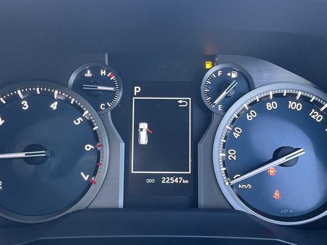 トヨタ ランドクルーザー プラド TX-L 70thアニバーサリーLTD 東京都 2022(令4)年 2.3万km ホワイトパールクリスタルシャイン 7人乗り/サンルーフ/純正メーカーOPナビ/パノラミックビューモニター/本革シート　（パワーシート）/シートヒーター / ベンチレーション/3列目電動格納シート/ビルトインETC 2.0/LEDヘッドライト/フォグ/セーフティセンス/・プリクラッシュセーフティ/・レーントレーシングアシスト/・オートハイビーム/・レーダークルーズコントロール/・ブラインドスポットモニタ/純正18インチーフ/純正メーカーOPナビ/パノラミックビューモニター/本革シート　（パワーシート）/シートヒーター / ベンチレーション/3列目電動格納シート/ビルトインETC 2.0/LEDヘッドライト/フォグ/セーフティセンス/・プリクラッシュセーフティ/・レーントレーシングアシスト/・オートハイビーム/・レーダークルーズコントロール/・ブラインドスポットモニタ/純正18インチAW/ルーフレール