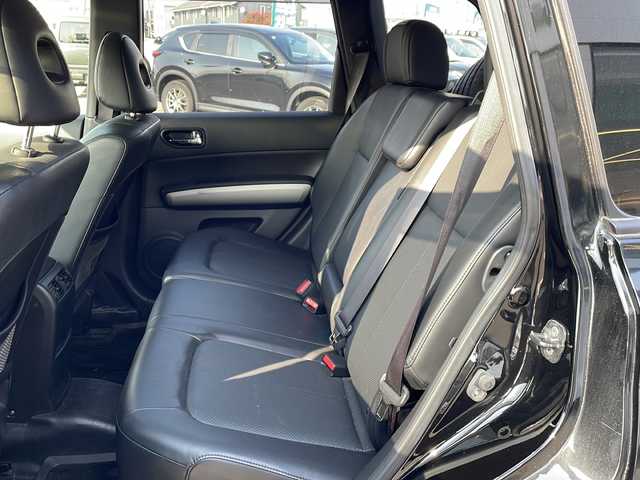 日産 エクストレイル 20Xtt 新潟県 2013(平25)年 7.6万km ダイヤモンドブラック ４WD/夏タイヤ積載/純正ナビ/バックカメラ/クルーズコントロール/バックカメラ/フロアマット/シガーソケット/HIDヘッドライト/フォグ/ドアバイザー