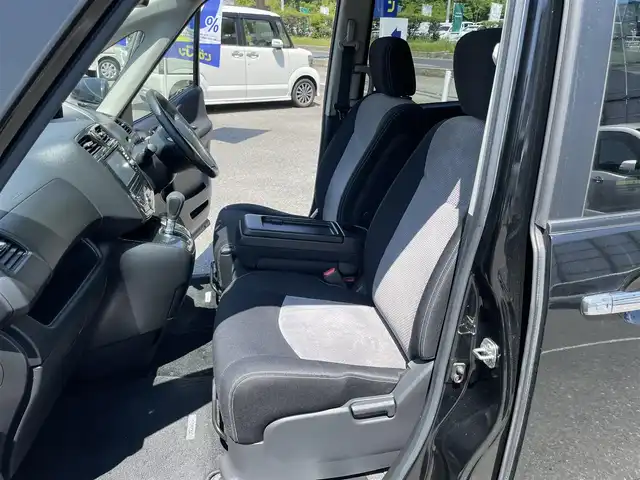 日産 セレナ ライダー ブラックライン 山形県 2012(平24)年 10.5万km スーパーブラック (株)IDOMが運営する【じしゃロン山形店】の自社ローン専用車両になります。/こちらは現金またはオートローンご利用時の価格です。/自社ローンご希望の方は別途その旨お申付け下さい。/純正SDナビ/（CD/DVD/TV/BT・AM/FM）/バックカメラ/ETC/両側パワースライドドア/クルーズコントロール/アイドリングストップ/横滑り防止機能装置/フリップダウンモニター/スマートキー/プッシュスタート/ドアバイザー/電動格納ミラー
