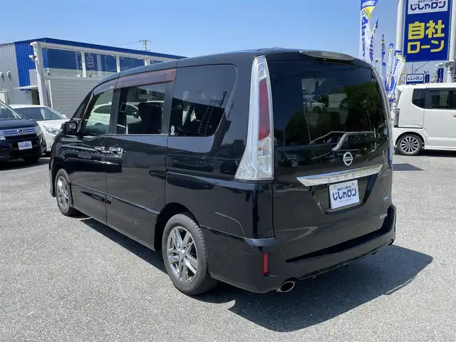 日産 セレナ ライダー ブラックライン 山形県 2012(平24)年 10.5万km スーパーブラック (株)IDOMが運営する【じしゃロン山形店】の自社ローン専用車両になります。/こちらは現金またはオートローンご利用時の価格です。/自社ローンご希望の方は別途その旨お申付け下さい。/純正SDナビ/（CD/DVD/TV/BT・AM/FM）/バックカメラ/ETC/両側パワースライドドア/クルーズコントロール/アイドリングストップ/横滑り防止機能装置/フリップダウンモニター/スマートキー/プッシュスタート/ドアバイザー/電動格納ミラー