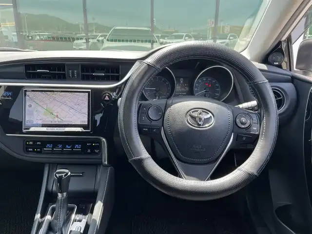 トヨタ オーリス 180S 香川県 2017(平29)年 2.3万km ホワイトパールクリスタルシャイン 登録時走行距離：22821km/モデリスタエアロ（F/S/R）/社外8インチナビ/→CD/DVD再生/→フルセグTV/Bluetooth/バックカメラ/ステアリングリモコン/革巻きステアリング/パドルシフト/ドライブレコーダー/BLAM社外スピーカー/ビルトインETC/LDEオートライト/フォグランプ/衝突軽減ブレーキ/レーンディパーチャーアラート/横滑り防止装置/スマートキー/スペアキー