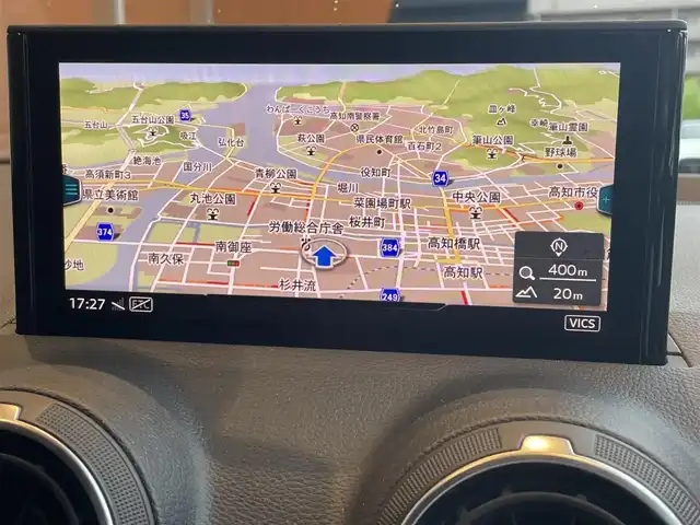 アウディ Ｑ２ 30TFSIスポーツ 高知県 2019(令1)年 6.8万km グレー バーチャルコクピット/アダプティブクルーズコントロール/トラフィックジャムアシスト/ドライバー疲労検知システム/アクティブレーンアシスト/サイドアシスト/純正SDナビ/　【AM/FM/CD/DVD/フルセグTV/bluetooth】/バックカメラ/エレクトロニメカニカルパーキングブレーキ/パワーバックドア/シートヒーター/取説/記録簿