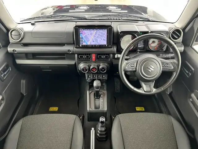 スズキ ジムニー シエラ JC 愛知県 2023(令5)年 3.5万km ブルーイッシュブラックパール3 禁煙車/純正8インチナビ/（CD/DVD/Bluetooth/フルセグTV）/バックカメラ/スズキセーフティサポート/・衝突軽減ブレーキ/・レーンキープアシスト/・クルーズコントロール/。オートマチックハイビーム/ETC/ドライブレコーダー/シートヒーター/スマートキー/プッシュスタート/ダウンヒルアシスト/LEDヘッドライト/スマートキー/スペアキー有/純正フロアマット/純正アルミホイール