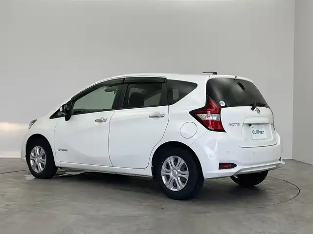 日産 ノート e－パワー B 埼玉県 2020(令2)年 5万km ホワイト 社外７インチナビ　/ CD DVD ワンセグTV Bluetooth/バックカメラ　/エマージェンシーブレーキ/スマートキー　/オートライト　/フロアマット　　/コーナーセンサー　/プッシュスタート　/オートエアコン　/ETC
