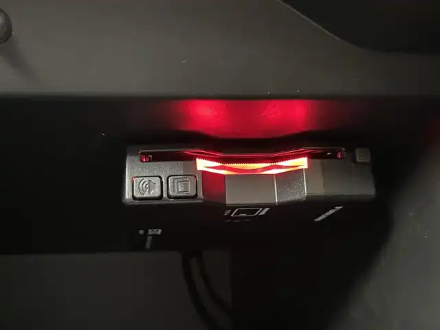 日産 ノート e－パワー B 埼玉県 2020(令2)年 5万km ホワイト 社外７インチナビ　/ CD DVD ワンセグTV Bluetooth/バックカメラ　/エマージェンシーブレーキ/スマートキー　/オートライト　/フロアマット　　/コーナーセンサー　/プッシュスタート　/オートエアコン　/ETC