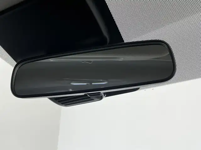 日産 ノート e－パワー B 埼玉県 2020(令2)年 5万km ホワイト 社外７インチナビ　/ CD DVD ワンセグTV Bluetooth/バックカメラ　/エマージェンシーブレーキ/スマートキー　/オートライト　/フロアマット　　/コーナーセンサー　/プッシュスタート　/オートエアコン　/ETC