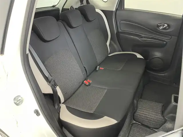 日産 ノート e－パワー B 埼玉県 2020(令2)年 5万km ホワイト 社外７インチナビ　/ CD DVD ワンセグTV Bluetooth/バックカメラ　/エマージェンシーブレーキ/スマートキー　/オートライト　/フロアマット　　/コーナーセンサー　/プッシュスタート　/オートエアコン　/ETC