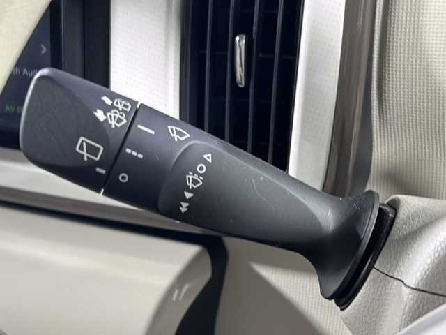 ダイハツ ムーヴ キャンバス G メイクアップ リミテッド　SAⅢ 沖縄県 2022(令4)年 4.4万km パールホワイトⅢ/ナチュラルベージュマイカメタリック 2トーン 県外仕入れ　/禁煙車　/社外ナビ[AVN-R87]/（Ｂｌｕｅｔｏｏｔｈ　ＣＤ　ＦＭ　ＡＭ）/全方位カメラ　/スマートアシスト３　/コーナーセンサー　/・衝突被害軽減ブレーキ/・車線逸脱警報機能/・オートマチックハイビーム/ＥＴＣ　/ＬＥＤヘッドライト　/シートヒーター　/アイドリングストップ　/オートライト