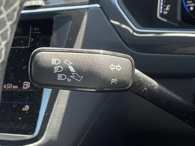 フォルクスワーゲン ティグアン TDI 4モーション Rライン 東京都 2019(平31)年 3.8万km 黒 純正メモリナビ/Bluetooth/USB接続/CD/DVD/SD再生/バックカメラ/サイドカメラ/全方位カメラ/ビルトインETC2.0/パーキングアシスト/レーンキープアシスト/メモリ付パワーシート/シートヒーター/純正フロアマット/純正19インチアルミホイール