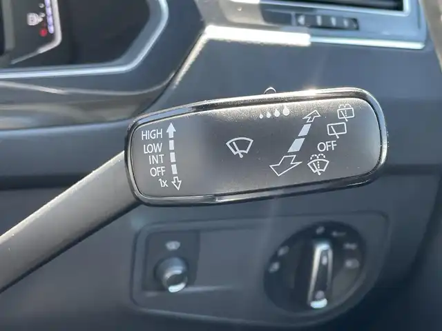 フォルクスワーゲン ティグアン TDI 4モーション Rライン 東京都 2019(平31)年 3.8万km 黒 純正メモリナビ/Bluetooth/USB接続/CD/DVD/SD再生/バックカメラ/サイドカメラ/全方位カメラ/ビルトインETC2.0/パーキングアシスト/レーンキープアシスト/メモリ付パワーシート/シートヒーター/純正フロアマット/純正19インチアルミホイール