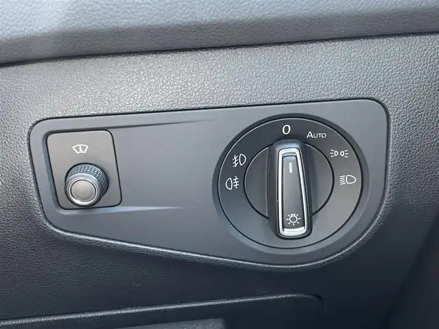 フォルクスワーゲン ティグアン TDI 4モーション Rライン 東京都 2019(平31)年 3.8万km 黒 純正メモリナビ/Bluetooth/USB接続/CD/DVD/SD再生/バックカメラ/サイドカメラ/全方位カメラ/ビルトインETC2.0/パーキングアシスト/レーンキープアシスト/メモリ付パワーシート/シートヒーター/純正フロアマット/純正19インチアルミホイール