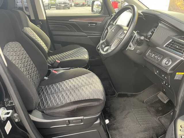 三菱 デリカＤ：５ P 愛知県 2021(令3)年 3.6万km ダイヤモンドブラックマイカ エクストリームＪ１６インチアルミ　/ＴＯＹＯオープンカントリーＲ／Ｔタイヤ　/衝突軽減ブレーキ　/レーンキープアシスト　/ナビ　/フルセグＴＶ　/全方位カメラ　/ＥＴＣ/シートヒーター/ステアリングヒーター/左側電動オートステップ/両側電動スライドドア　/ＬＥＤヘッドライト/オートマチックハイビーム/プッシュスタート/スマートキー