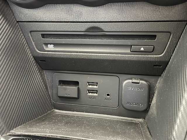 マツダ デミオ 千葉県 2015(平27)年 3.5万km アルミニウムメタリック 衝突軽減ブレーキ/クルーズコントロール/純正メモリナビ/（フルセグ/Bluetooth/DVD/CD/FM/AM）/バックカメラ/ETC/ドライブレコーダー（前のみ）/アイドリングストップ/ヘッドアップディスプレイ/パドルシフト/LEDヘッドライト/フォグライト/電動格納ミラー/純正フロアマット