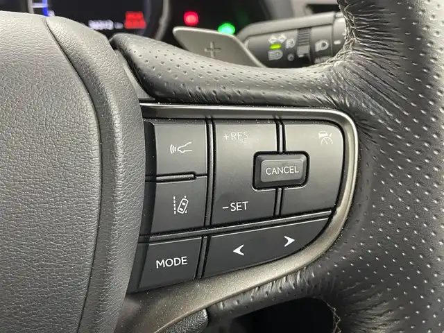 レクサス ＵＸ 250h Fスポーツ 茨城県 2023(令5)年 3.7万km ソニッククロム 純正ナビ/・全方位モニター/・Bluetooth接続/・フルセグテレビ/・アップルカープレイ/パワーシート/シートヒーター/シートクーラー/ハンドルヒーター/三眼LEDヘッドライト/サンルート/電動リアゲート/ETC/革シート/オレンジキャリパー/プッシュスタート/コーナーセンサー/クルーズコントロール/オートマチックハイビーム/レーンアシスト