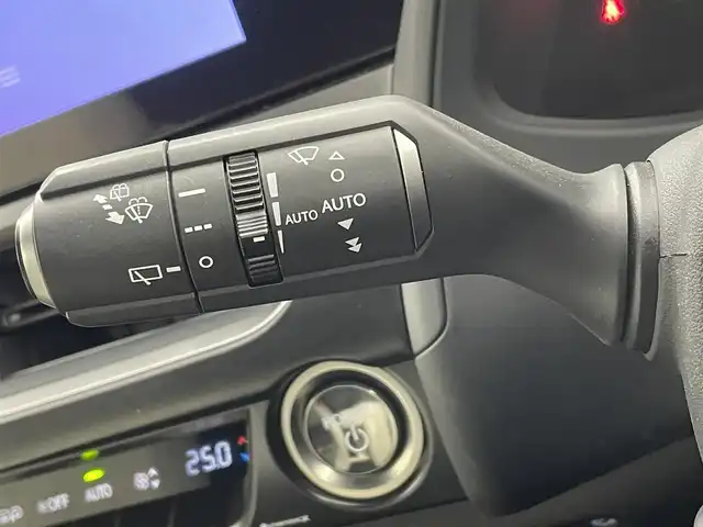 レクサス ＵＸ 250h Fスポーツ 茨城県 2023(令5)年 3.7万km ソニッククロム 純正ナビ/・全方位モニター/・Bluetooth接続/・フルセグテレビ/・アップルカープレイ/パワーシート/シートヒーター/シートクーラー/ハンドルヒーター/三眼LEDヘッドライト/サンルート/電動リアゲート/ETC/革シート/オレンジキャリパー/プッシュスタート/コーナーセンサー/クルーズコントロール/オートマチックハイビーム/レーンアシスト