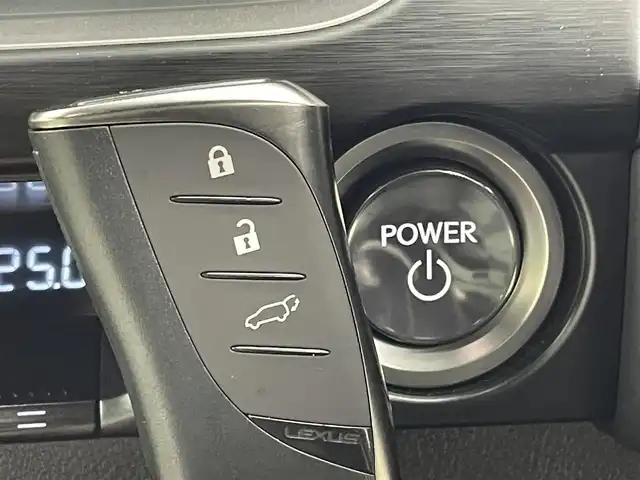 レクサス ＵＸ 250h Fスポーツ 茨城県 2023(令5)年 3.7万km ソニッククロム 純正ナビ/・全方位モニター/・Bluetooth接続/・フルセグテレビ/・アップルカープレイ/パワーシート/シートヒーター/シートクーラー/ハンドルヒーター/三眼LEDヘッドライト/サンルート/電動リアゲート/ETC/革シート/オレンジキャリパー/プッシュスタート/コーナーセンサー/クルーズコントロール/オートマチックハイビーム/レーンアシスト