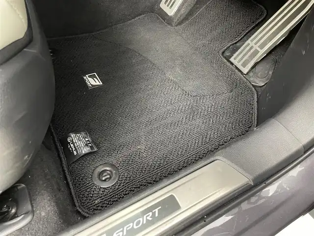 レクサス ＵＸ 250h Fスポーツ 茨城県 2023(令5)年 3.7万km ソニッククロム 純正ナビ/・全方位モニター/・Bluetooth接続/・フルセグテレビ/・アップルカープレイ/パワーシート/シートヒーター/シートクーラー/ハンドルヒーター/三眼LEDヘッドライト/サンルート/電動リアゲート/ETC/革シート/オレンジキャリパー/プッシュスタート/コーナーセンサー/クルーズコントロール/オートマチックハイビーム/レーンアシスト