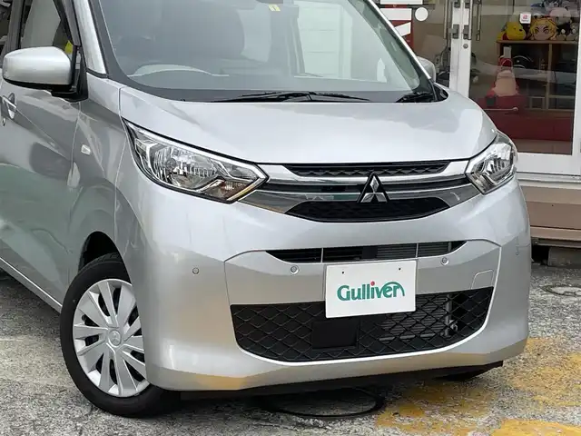 三菱 ｅＫワゴン M 神奈川県 2023(令5)年 0.1万km スターリングシルバーM e-Assist/・衝突被害軽減ブレーキ/・踏み間違い衝突防止アシスト/・車線逸脱警報システム/・オートマチックハイビーム/パーキングセンサー/キーレスエントリー/アイドリングストップ/前席シートヒーター/前方ドライブレコーダー/保証書/取扱説明書
