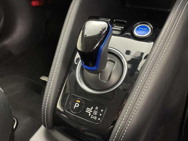 日産 キックス X 鹿児島県 2021(令3)年 3.9万km ブリリアントホワイトパール/ピュアブラック 2トーン 純正ナビ/（フルセグTV/Bluetooth/AM/FM/CD/DVD)/プロパイロット/エマージェンシーブレーキ/デジタルインナーミラー/アラウンドビューモニター/クリアランスソナー/ステアリングヒーター/ビルトインＥＴＣ/車線逸脱警報/車線逸脱防止支援/純正アルミホイール/スマートキー/プッシュスタート/LEDヘッドライト/純正フロアマット