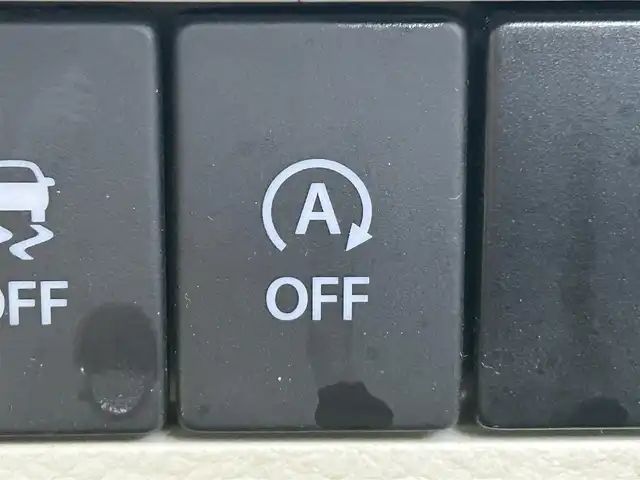 スズキ ラパン X 岡山県 2020(令2)年 8.4万km シフォンアイボリーM 登録時走行距離83532km/社外ナビ/（AM/FM/CD/DVD/BT）/衝突軽減ブレーキ/アイドリングストップ/レーンキープアシスト/D席シートヒーター/横滑り防止装置/オートライト/オートエアコン/ETC/プッシュスタート/スマートキー/純正14インチアルミホイール