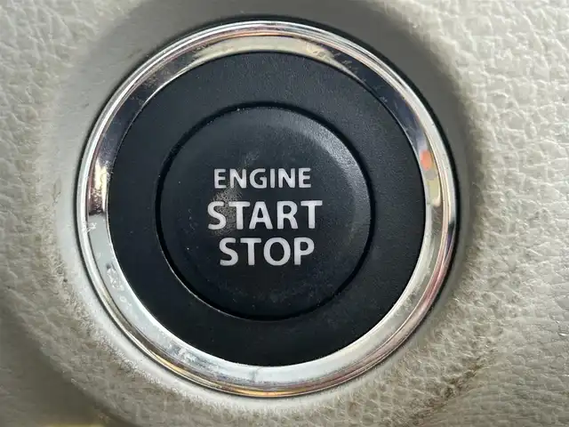 スズキ ラパン X 岡山県 2020(令2)年 8.4万km シフォンアイボリーM 登録時走行距離83532km/社外ナビ/（AM/FM/CD/DVD/BT）/衝突軽減ブレーキ/アイドリングストップ/レーンキープアシスト/D席シートヒーター/横滑り防止装置/オートライト/オートエアコン/ETC/プッシュスタート/スマートキー/純正14インチアルミホイール