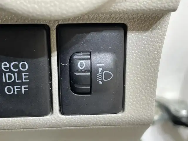 ダイハツ キャスト スタイル X 岩手県 2016(平28)年 2.3万km パールホワイトⅢ ４WD/アイドリングストップ/横滑り防止装置/KENWOODオーディオ/木目調パネル/ヘッドライトレベライザー/オートエアコン/オートライト/フロントベンチシート/純正アルミホイール/純正フロアマット/ドアバイザー/プッシュスタート/スマートキー　スペアキーあり/パワーステアリング/パワーウインドウ