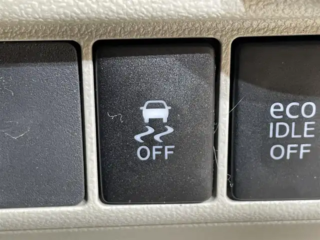 ダイハツ キャスト スタイル X 岩手県 2016(平28)年 2.3万km パールホワイトⅢ ４WD/アイドリングストップ/横滑り防止装置/KENWOODオーディオ/木目調パネル/ヘッドライトレベライザー/オートエアコン/オートライト/フロントベンチシート/純正アルミホイール/純正フロアマット/ドアバイザー/プッシュスタート/スマートキー　スペアキーあり/パワーステアリング/パワーウインドウ