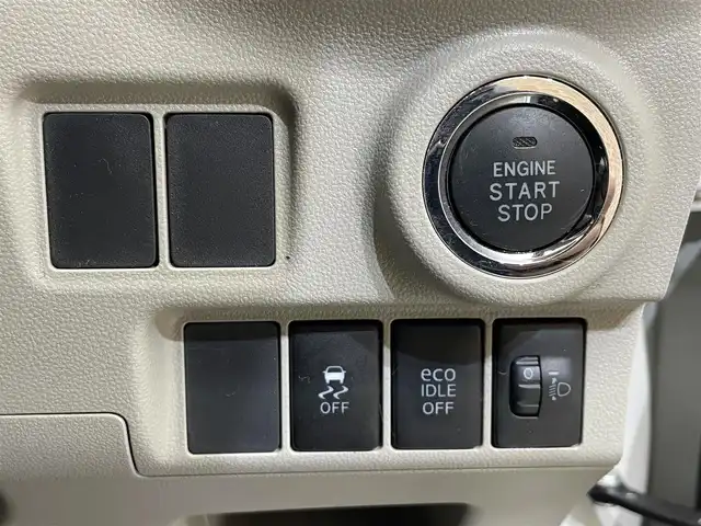 ダイハツ キャスト スタイル X 岩手県 2016(平28)年 2.3万km パールホワイトⅢ ４WD/アイドリングストップ/横滑り防止装置/KENWOODオーディオ/木目調パネル/ヘッドライトレベライザー/オートエアコン/オートライト/フロントベンチシート/純正アルミホイール/純正フロアマット/ドアバイザー/プッシュスタート/スマートキー　スペアキーあり/パワーステアリング/パワーウインドウ