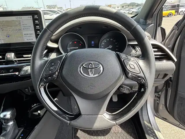 トヨタ Ｃ－ＨＲ G 大分県 2020(令2)年 9.3万km ブラック/メタルストリームM ・純正ナビ(BT.USB.Miracast)/・バックカメラ/・フルセグテレビ/・プリクラッシュセーフティ/・ブラインドスポットモニター/・コーナーセンサー/・オートハイビーム/・レーダークルーズコントロール/・ETC/・ドライブレコーダー/・ブレーキホールド/・ステアリングリモコン