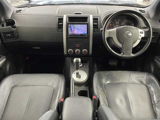 日産 エクストレイル 20GT 兵庫県 2012(平24)年 7.7万km ダイヤモンドブラック ・社外ナビ&Bluetooth&CD&DVD&TV/・ビルトインETC/・バックカメラ/・クルーズコントロール/・カプロンシート/・全席シートヒーター/・純正フロアマット/・横滑り防止装置/・盗難防止装置/・ダウンヒルアシストコントロール/・HIDオートライト/・Wエアバッグ/・スマートキー/・AACエアコン