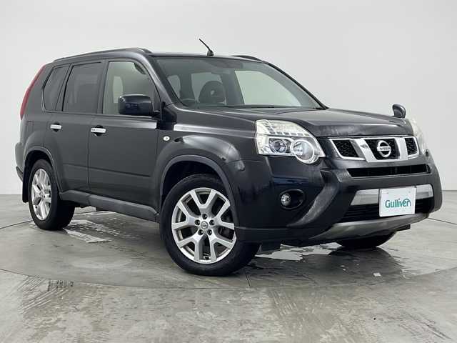 日産 エクストレイル 20GT 兵庫県 2012(平24)年 7.7万km ダイヤモンドブラック ・社外ナビ&Bluetooth&CD&DVD&TV/・ビルトインETC/・バックカメラ/・クルーズコントロール/・カプロンシート/・全席シートヒーター/・純正フロアマット/・横滑り防止装置/・盗難防止装置/・ダウンヒルアシストコントロール/・HIDオートライト/・Wエアバッグ/・スマートキー/・AACエアコン