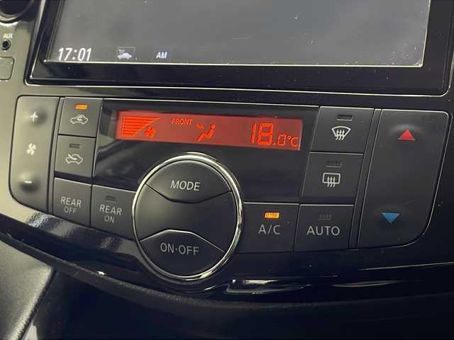 日産 セレナ ハイウェイS G S HV Aセーフ 栃木県 2014(平26)年 5.8万km ブリリアントシルバー 純正ナビ/（CD/DVD/フルセグTV/BT）/全方位カメラ/エマージェンシーブレーキ/レーンキープアシスト/コーナーセンサー/ETC/片側パワースライドドア/LEDヘッドライト/横滑り防止装置/純正アルミホイール/純正フロアマット