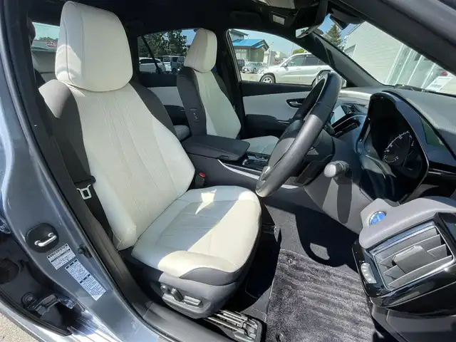 トヨタ クラウン ハイブリッド RS Four 道央・札幌 2020(令2)年 5.3万km プレシャスガレナ ・４WD/・衝突軽減ブレーキ/・寒冷地仕様/・純正ナビ/　CD＆DVD＆BT＆TV/・モデリスタエアロ/・レザーシート/・パワーシート/・バックカメラ/・コーナーセンサー/・レーンキープアシスト/・レーダークルーズコントロール/・シートヒーター/・オートエアコン/・オートライト/・オートリトラミラー/・レインセンサーワイパー/・オートハイビーム/・パドルシフト/・MT付きAT/・ビルトインETC/・プッシュスタート/・スマートキー/・純正ドライブレコーダー/・LEDヘッドライト/・純正フロアマット/・ドアバイザー/・ウィンカーミラー/・フォグライト/・