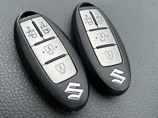 スズキ ランディ 2．0G 静岡県 2013(平25)年 10.9万km スーパーブラック 社外SDナビ/・CD/・DVD/・Bluetooth/・フルセグTV/・AM/・FM/主要装備/・両側パワスラ/・バックカメラ/・クルコン/・ETC/・オートライト/・キノセンヘッドライト/・純正フロアマット/・純正アルミホイール