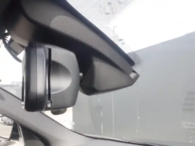 ＢＭＷ Ｘ２ xDrive20i MスポーツX 岩手県 2018(平30)年 3.1万km サファイアブラックP インテリセーフ /LDW/ACC/ヘッドアップD/純正HDDナビ/バックカメラ/PDC/コンフォートA/ミラーETC/前後ドラレコ/シートヒーター /Pバックドア/LEDライト/社外グリル（純正あり）